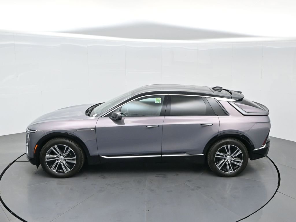 Used 2025 Cadillac Lyriq Luxury image 63