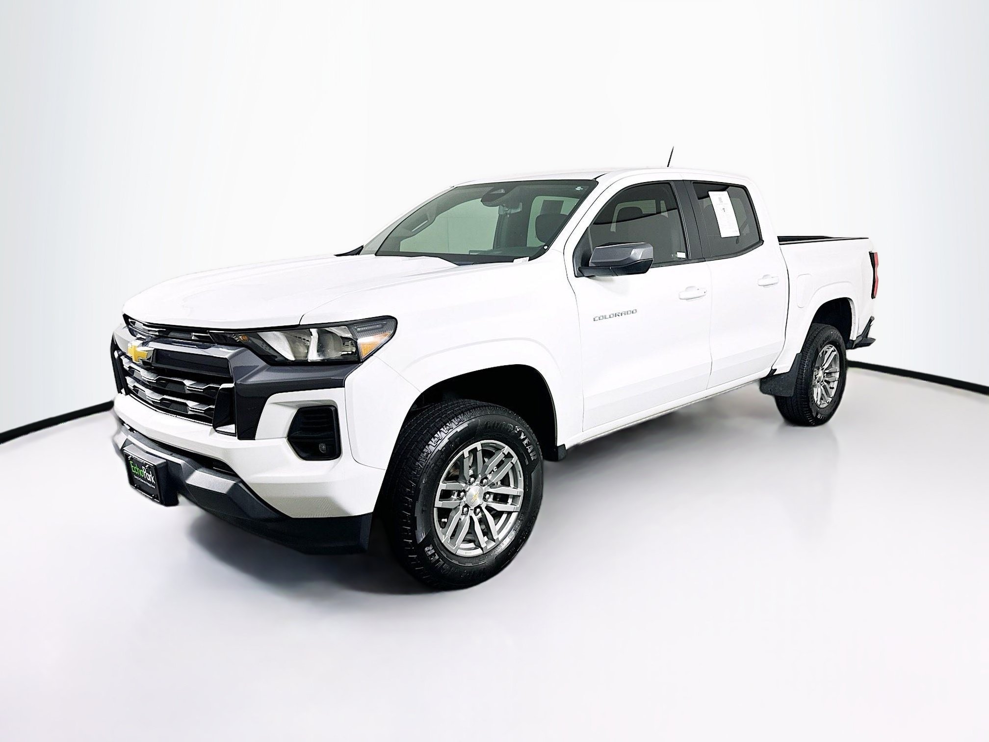 Used 2024 Chevrolet Colorado LT w/ LT Convenience Package RWD image 3