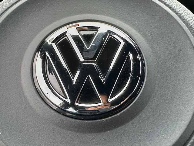 Used 2015 Volkswagen Golf R 4-Door AWD/4WD image 39