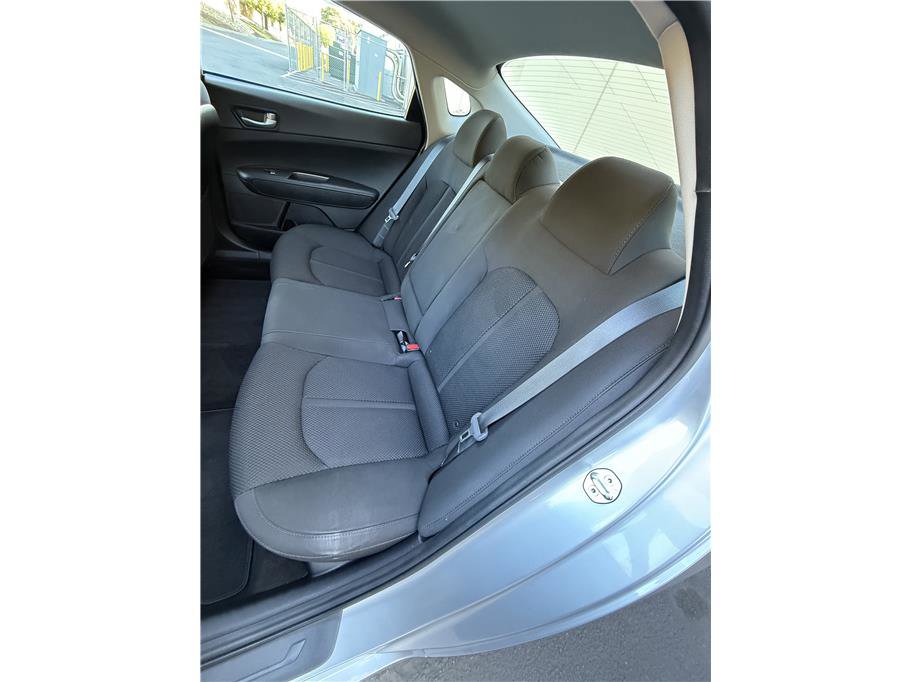 Used 2020 Kia Optima LX image 18