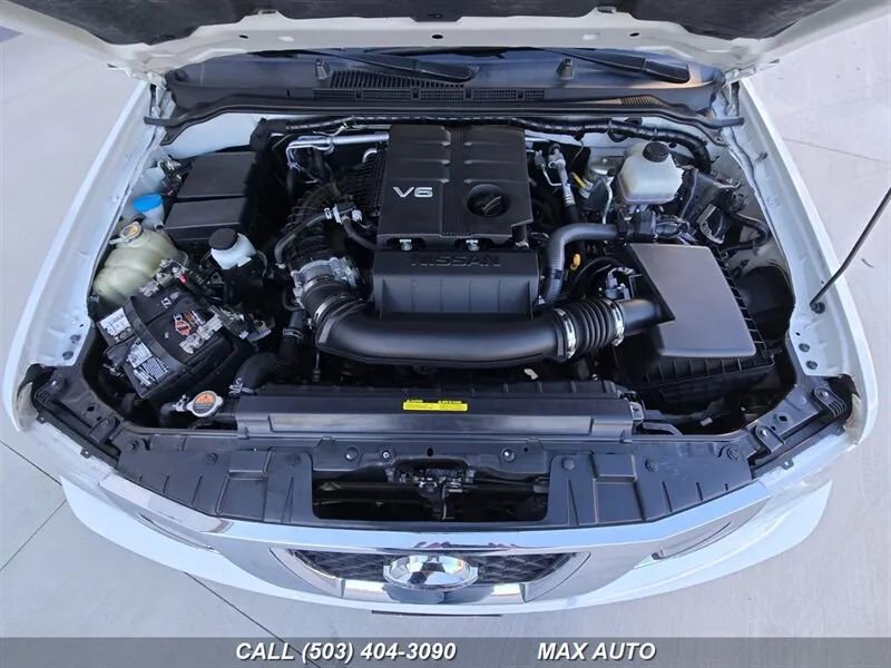 Used 2020 Nissan Frontier SV image 32