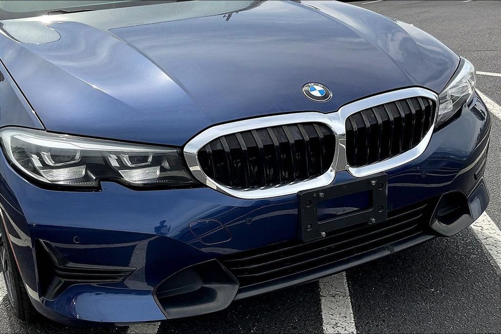 Used 2020 BMW 330i xDrive Sedan w/ Driving Assistance Package AWD/4WD image 32