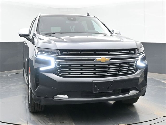 Used 2023 Chevrolet Suburban Premier image 3