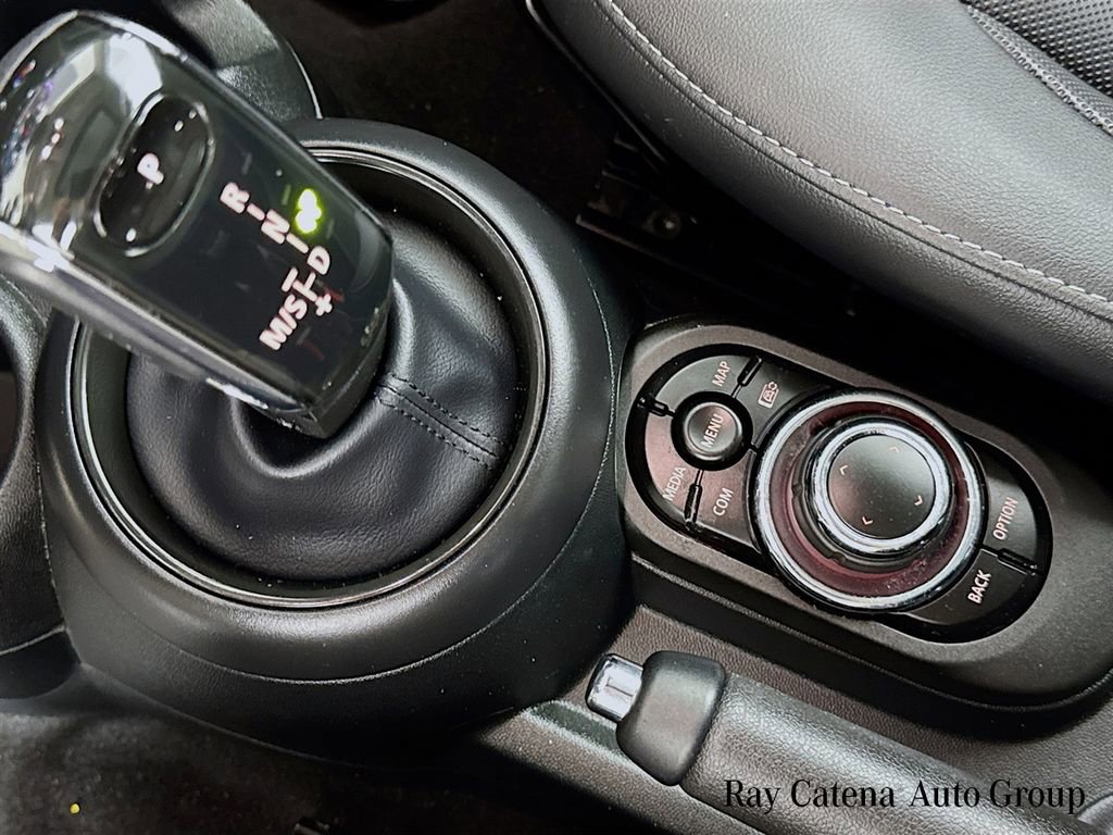Certified 2023 MINI Cooper 2-Door Hardtop FWD image 16