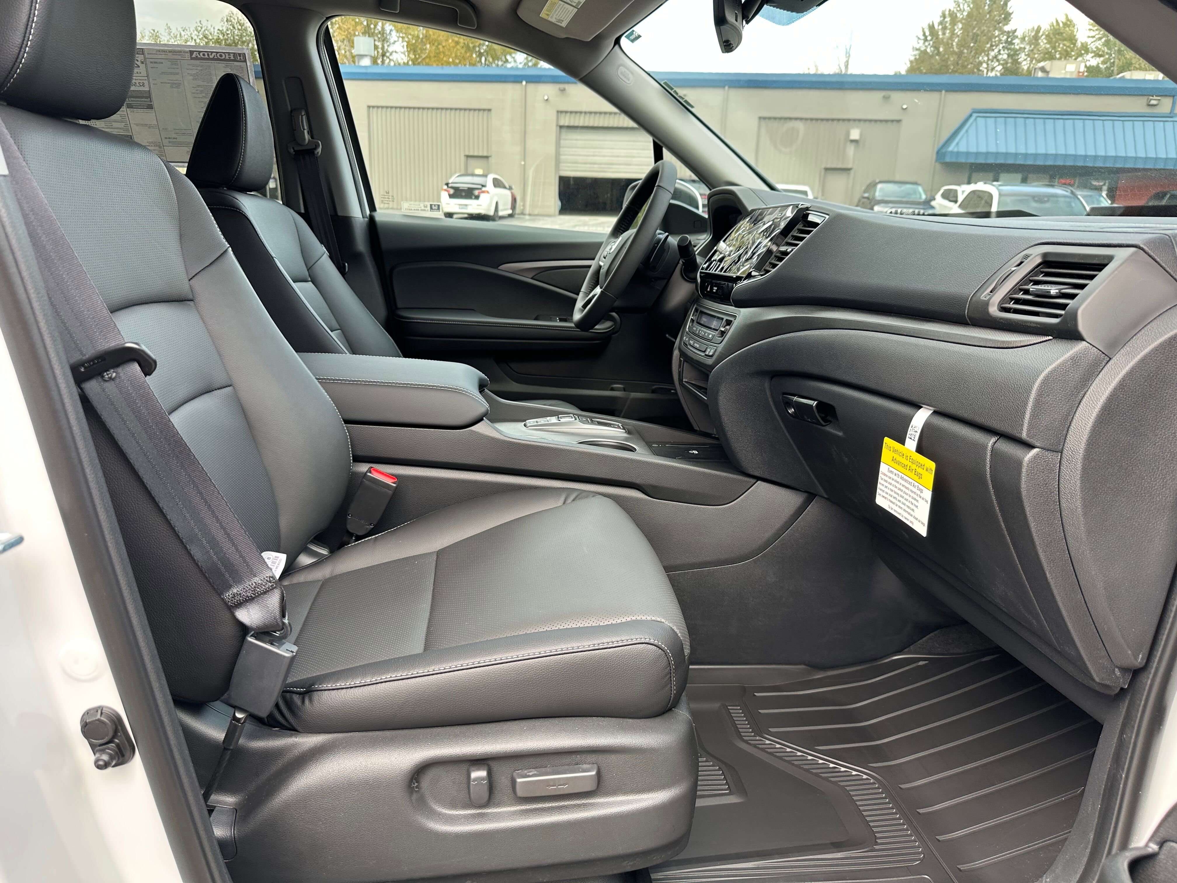 New 2025 Honda Ridgeline RTL image 10