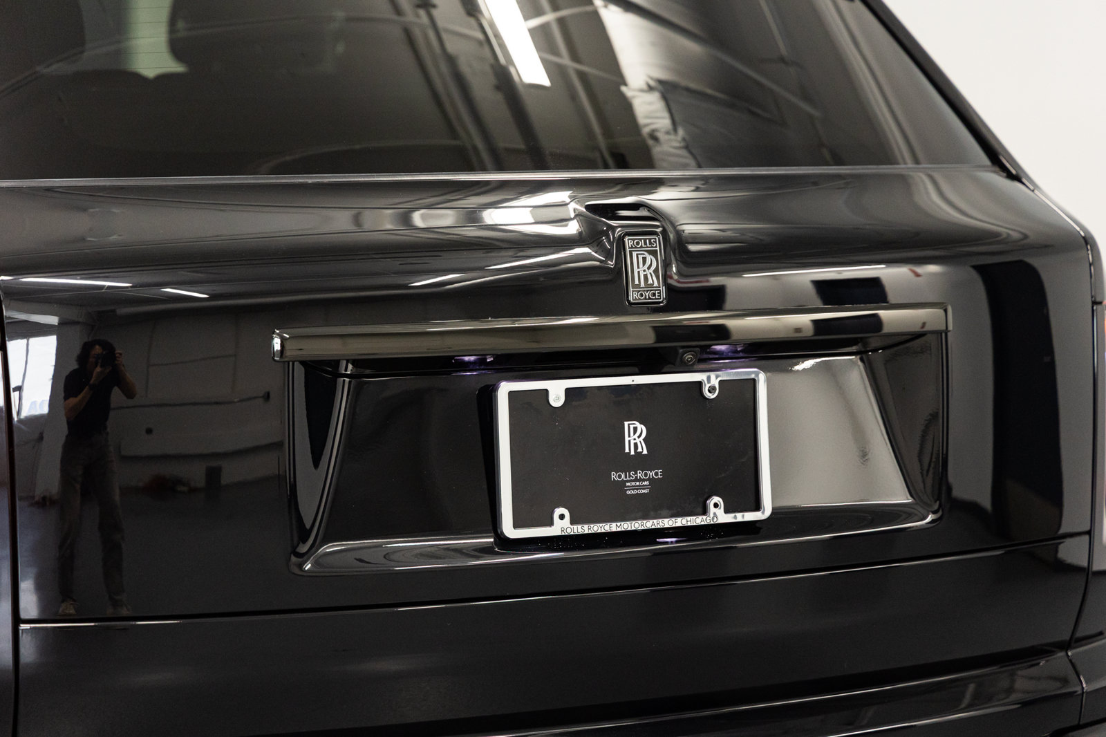 Certified 2025 Rolls-Royce Cullinan Black Badge AWD/4WD image 17