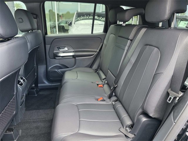 New 2025 Mercedes-Benz GLB 250 4MATIC image 5