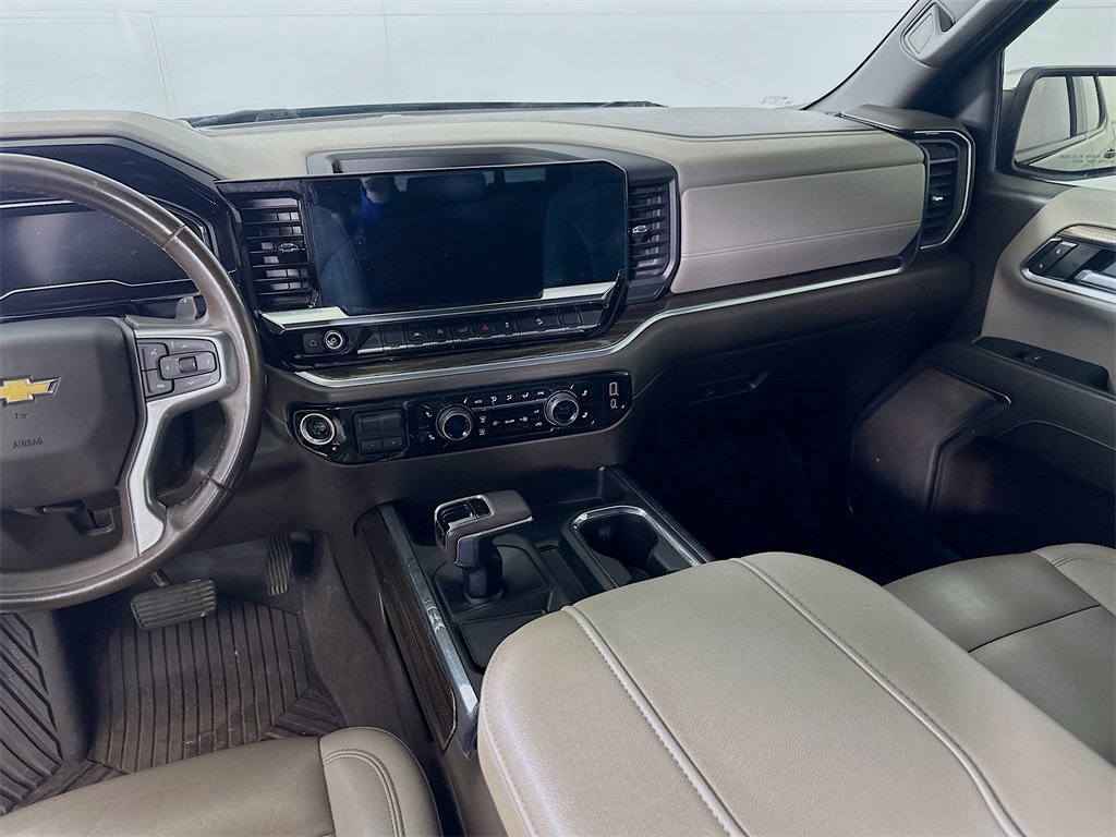 Used 2023 Chevrolet Silverado 1500 LT image 19