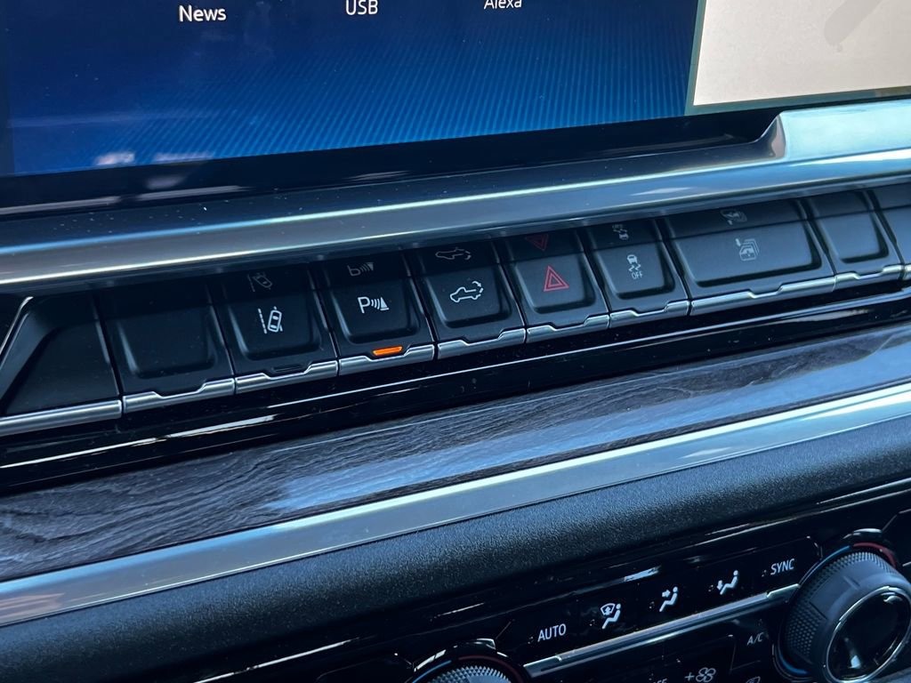 Used 2025 Chevrolet Silverado 3500 LTZ w/ LTZ Premium Texas Edition image 38