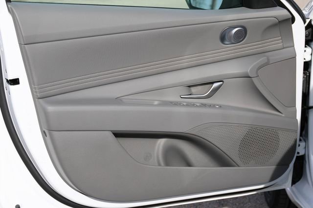 New 2026 Hyundai Elantra Sport FWD image 9