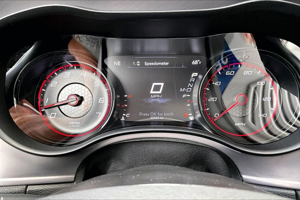 Used 2023 Dodge Charger SXT w/ Blacktop Package image 8