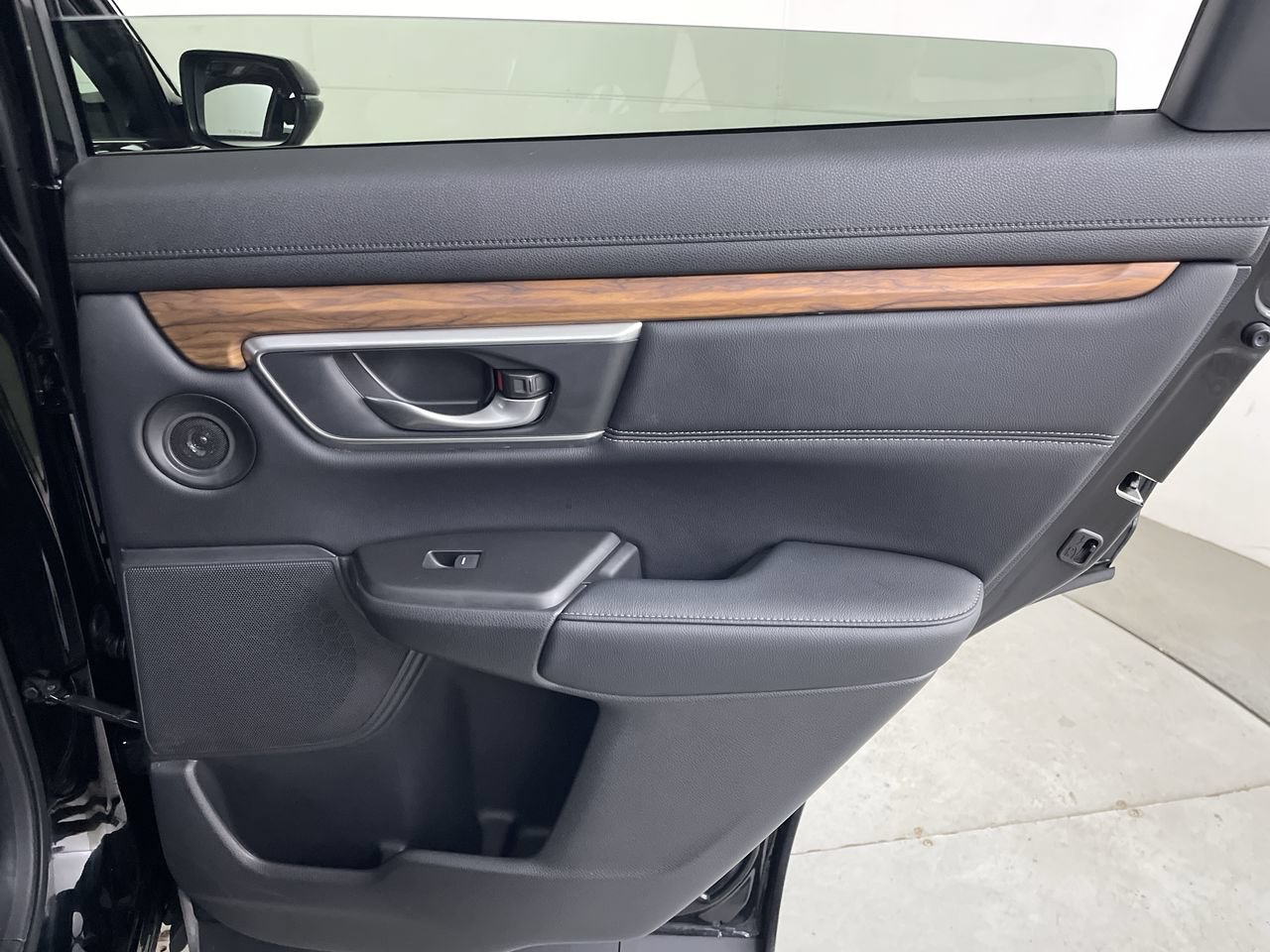 Used 2019 Honda CR-V Touring image 24