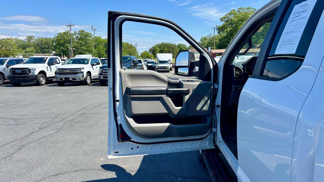 Used 2019 Ford F250 XL w/ Power Equipment Group AWD/4WD image 9