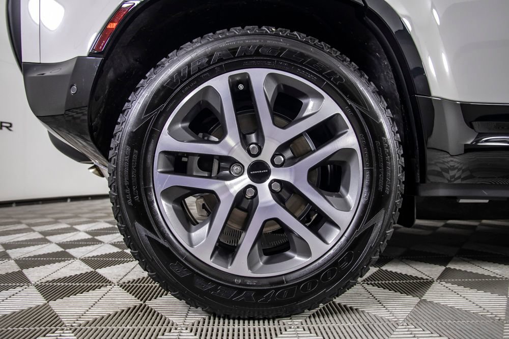 Used 2026 Land Rover Defender 110 X-Dynamic SE AWD/4WD image 41