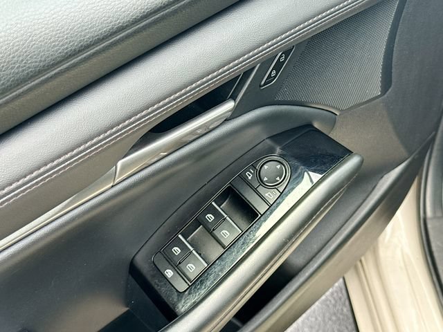 Used 2024 MAZDA MAZDA3 s FWD image 25