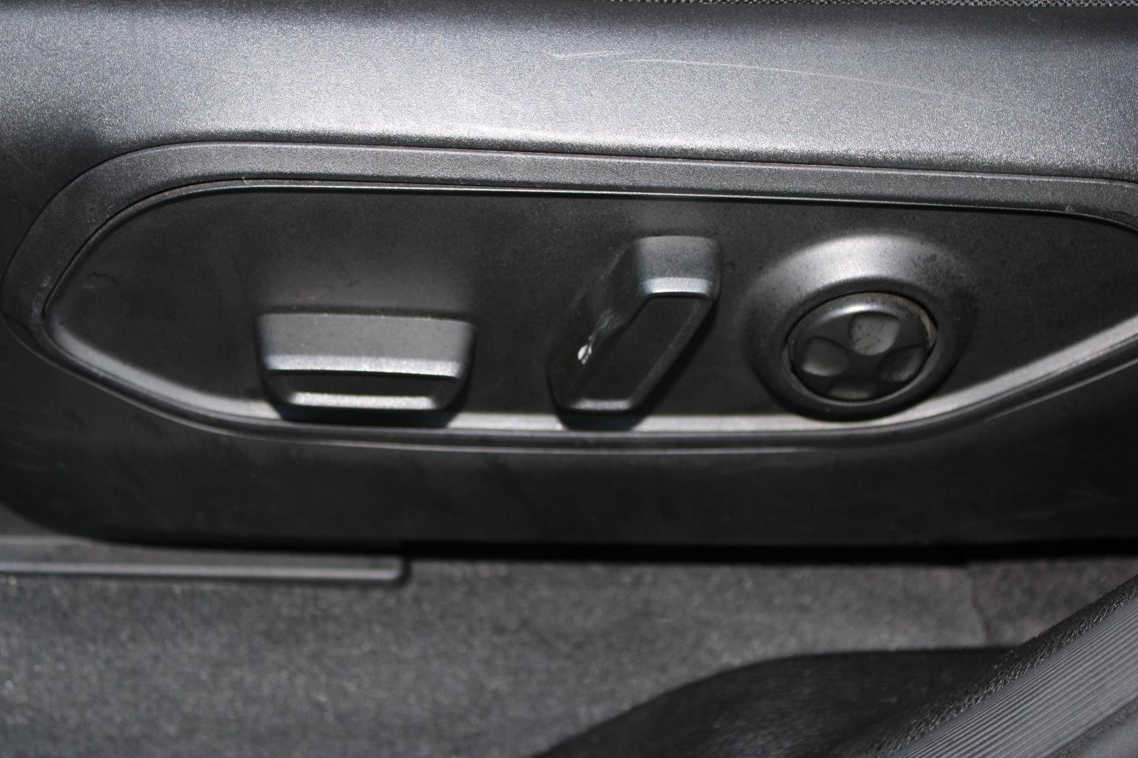 Used 2021 Jeep Grand Cherokee L Limited image 32