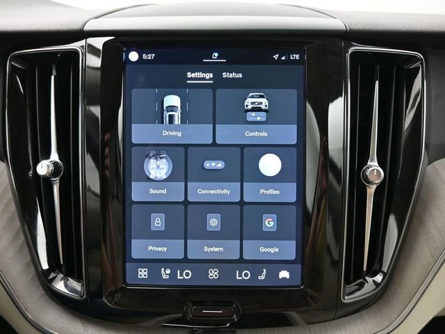 Used 2023 Volvo XC60 B5 Plus w/ Climate Package AWD/4WD image 14