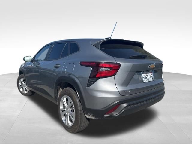 Certified 2024 Chevrolet Trax LS w/ Driver Confidence Package image 4