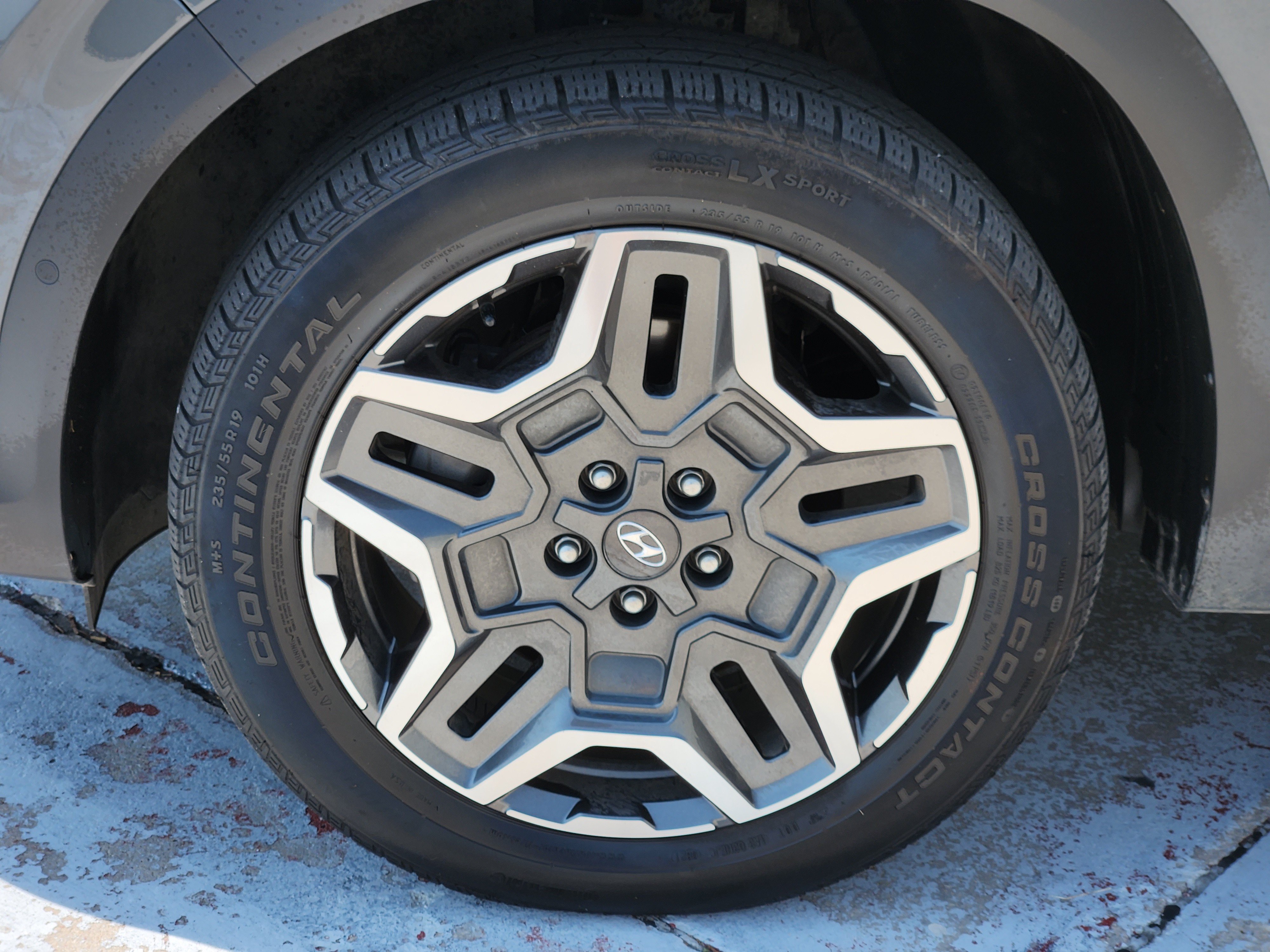 Used 2021 Hyundai Santa Fe Limited AWD/4WD image 14