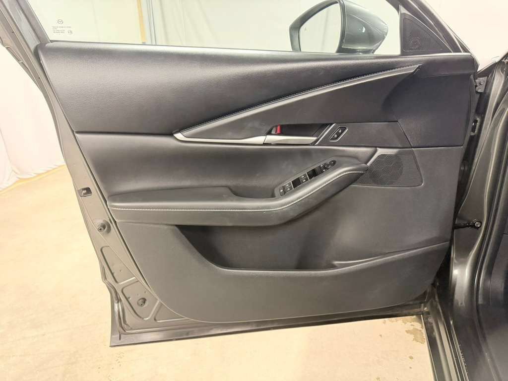 Used 2023 MAZDA CX-30 AWD 2.5 S w/ Select Package image 19