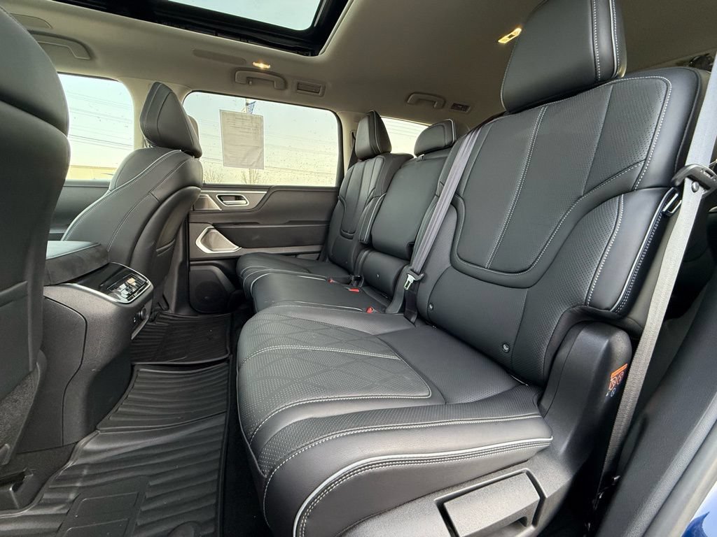 Used 2025 INFINITI QX80 Sensory AWD/4WD image 24