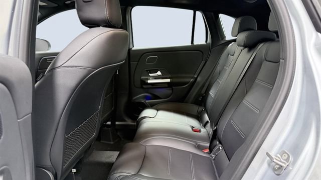 New 2026 Mercedes-Benz GLA 35 AMG 4MATIC image 7
