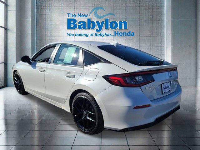 Used 2023 Honda Civic Sport image 4