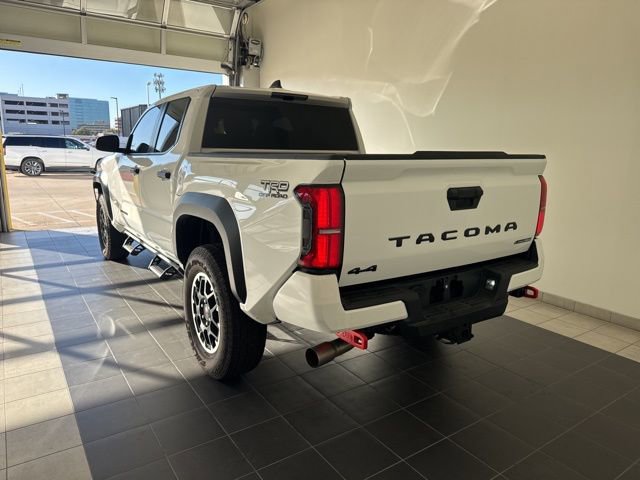 Certified 2025 Toyota Tacoma TRD Off-Road image 5