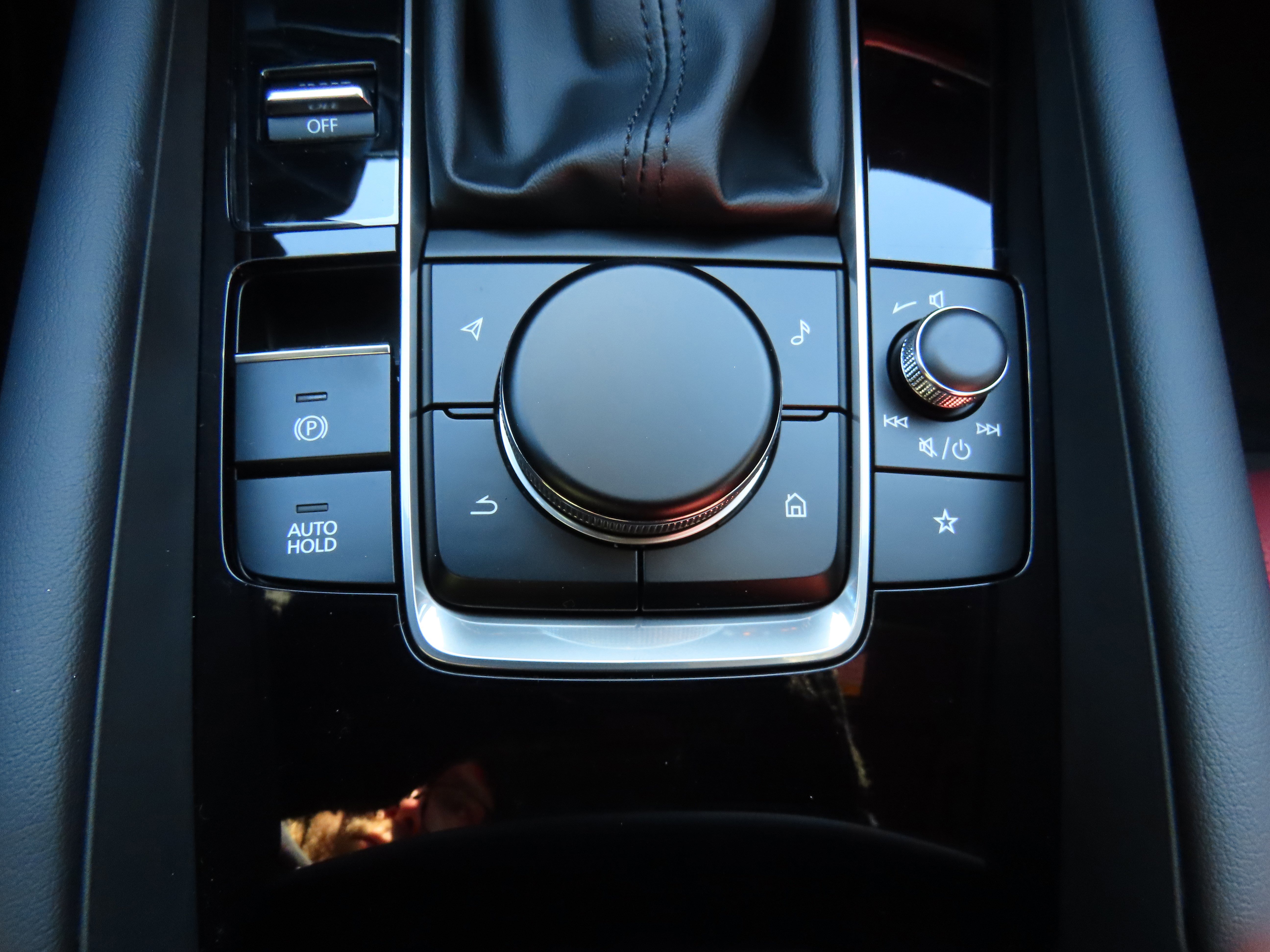 New 2026 MAZDA MAZDA3 Carbon AWD/4WD image 30