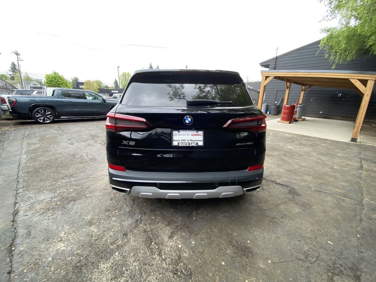 Used 2021 BMW X5 xDrive40i w/ Premium Package AWD/4WD image 5