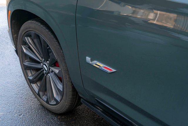 Used 2025 Cadillac Escalade V w/ LPO, Floor Liner Package image 34