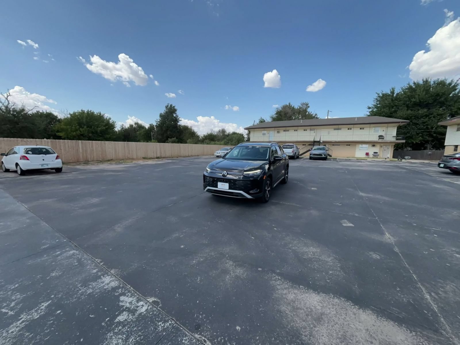 Used 2026 Volkswagen Tiguan SE AWD/4WD image 6