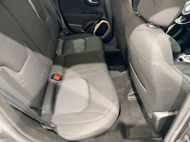 Used 2017 Jeep Renegade Latitude image 29