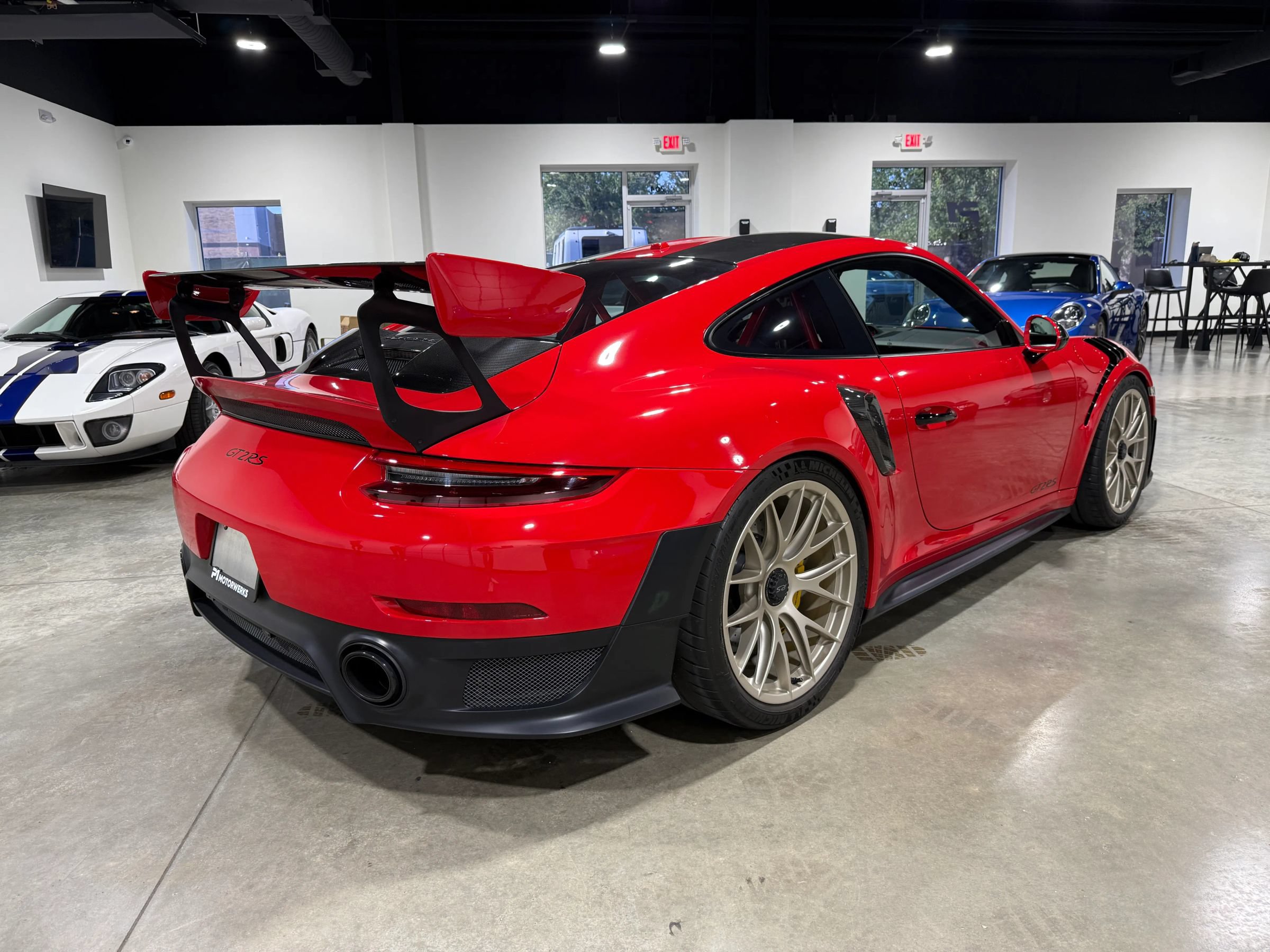 Used 2018 Porsche 911 GT2 RS RWD image 18