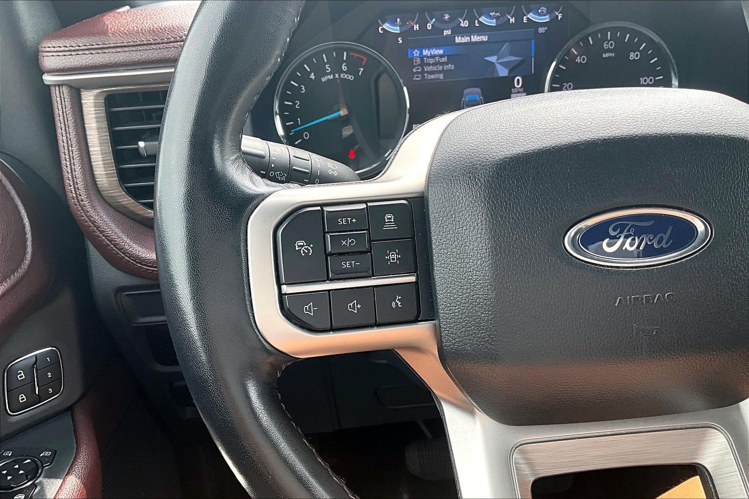 Certified 2024 Ford Expedition Limited AWD/4WD image 18