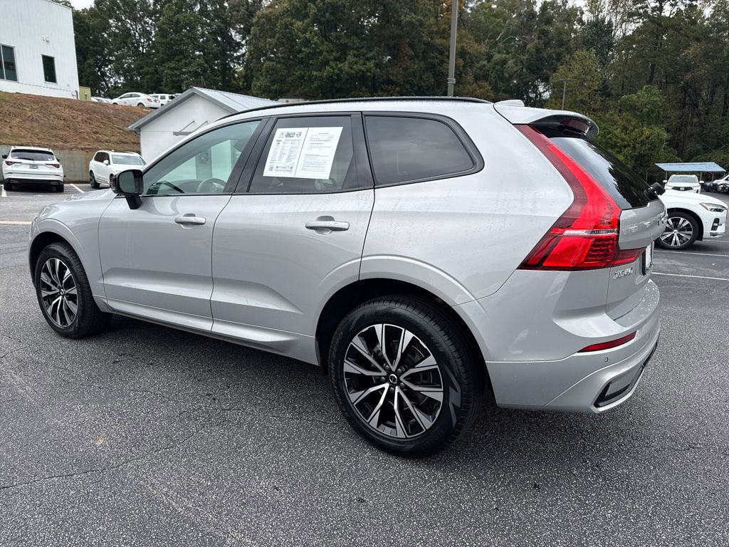 Certified 2025 Volvo XC60 B5 Core w/ Climate Package image 3