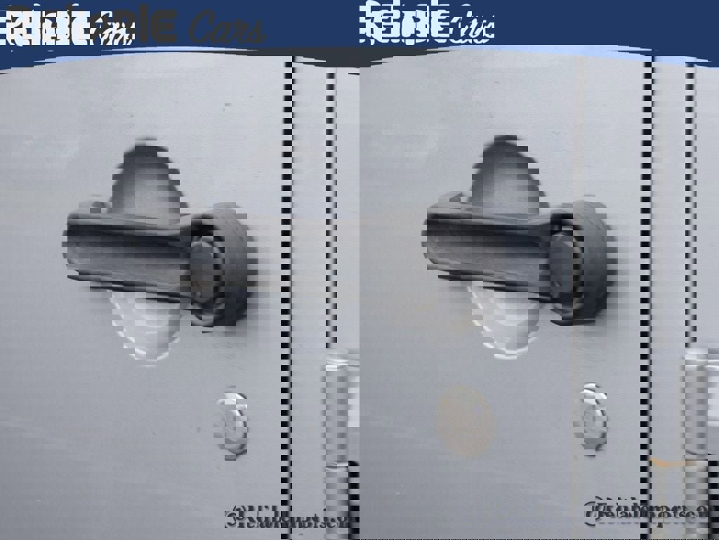 Used 2015 Jeep Wrangler Unlimited Rubicon w/ Connectivity Group image 23