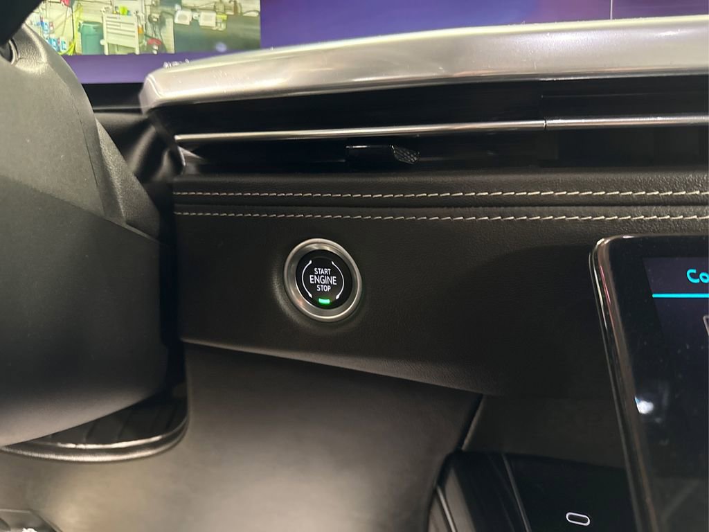 Used 2025 Cadillac Escalade Sport w/ Touring Package image 35