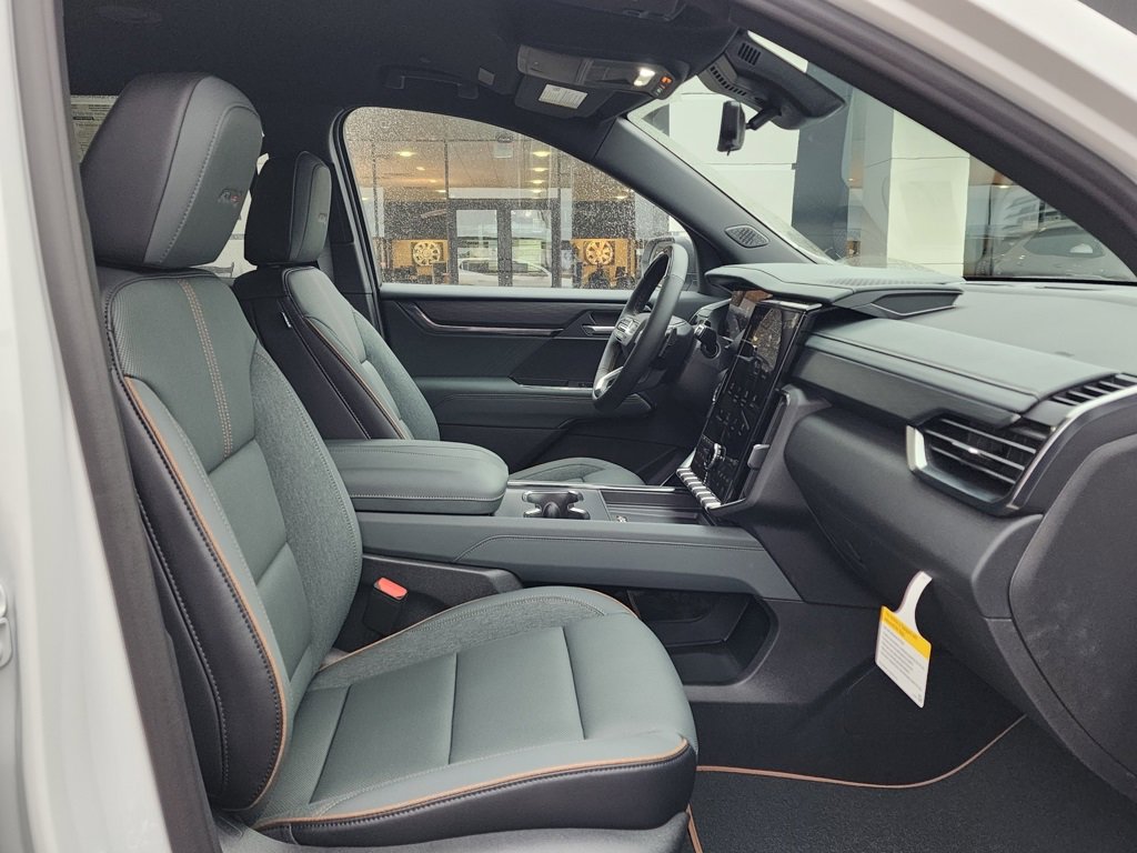 New 2026 GMC Acadia AT4 image 42