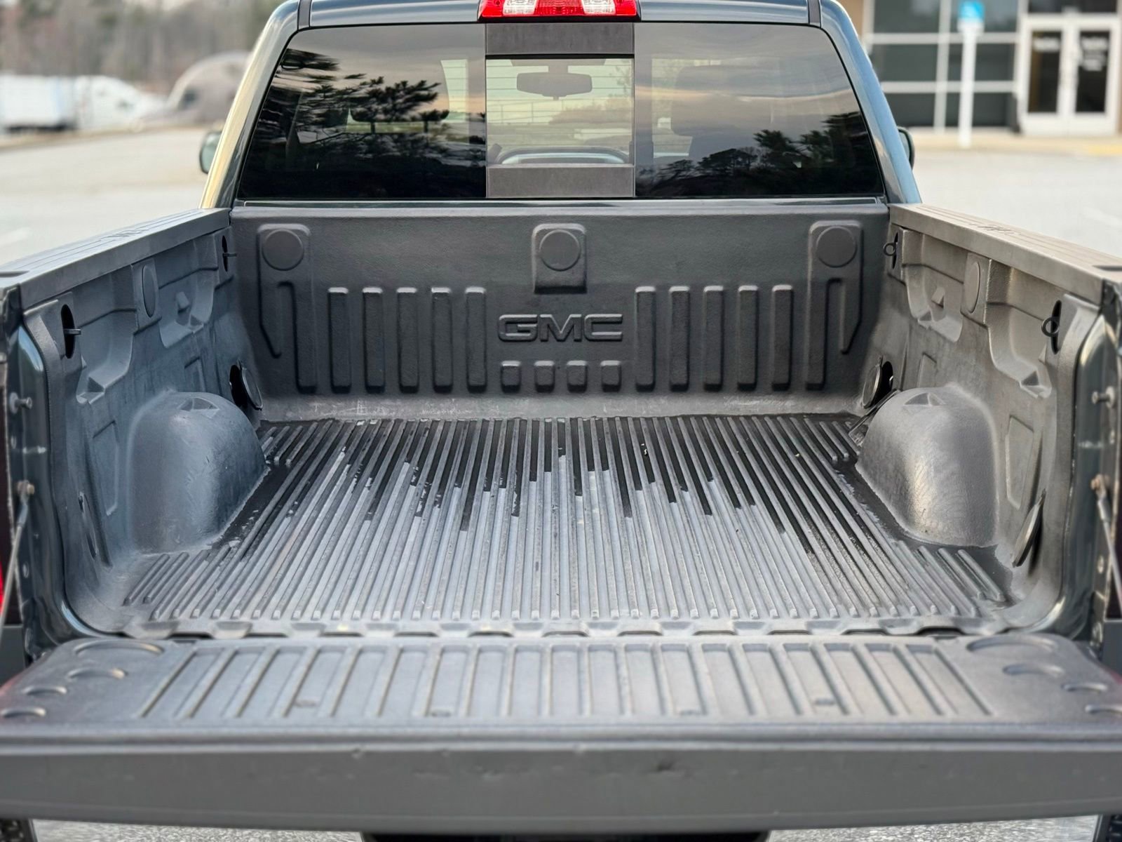 Used 2017 GMC Sierra 1500 SLE w/ SLE Value Package AWD/4WD image 47