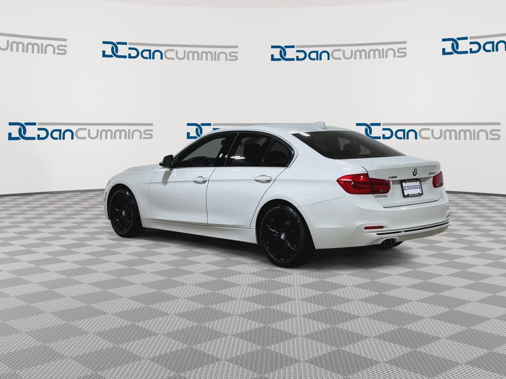 Used 2018 BMW 330i xDrive Sedan AWD/4WD image 6