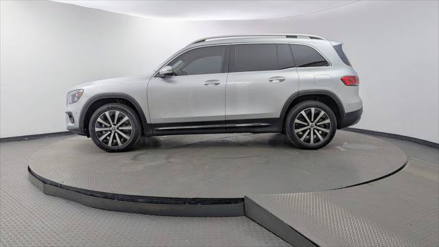 Used 2021 Mercedes-Benz GLB 250 w/ Premium Package image 3