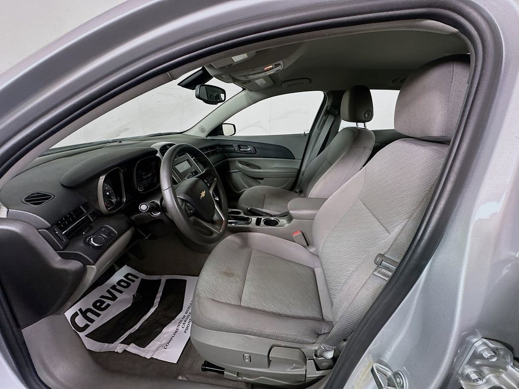 Used 2015 Chevrolet Malibu LS image 16