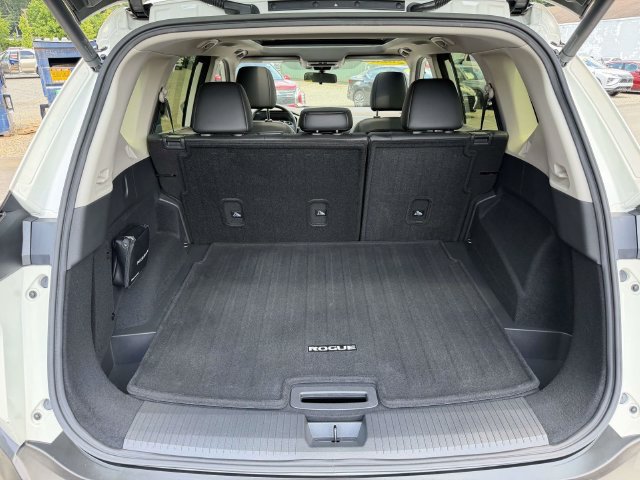 Used 2023 Nissan Rogue SV w/ SV Premium B Package AWD/4WD image 14