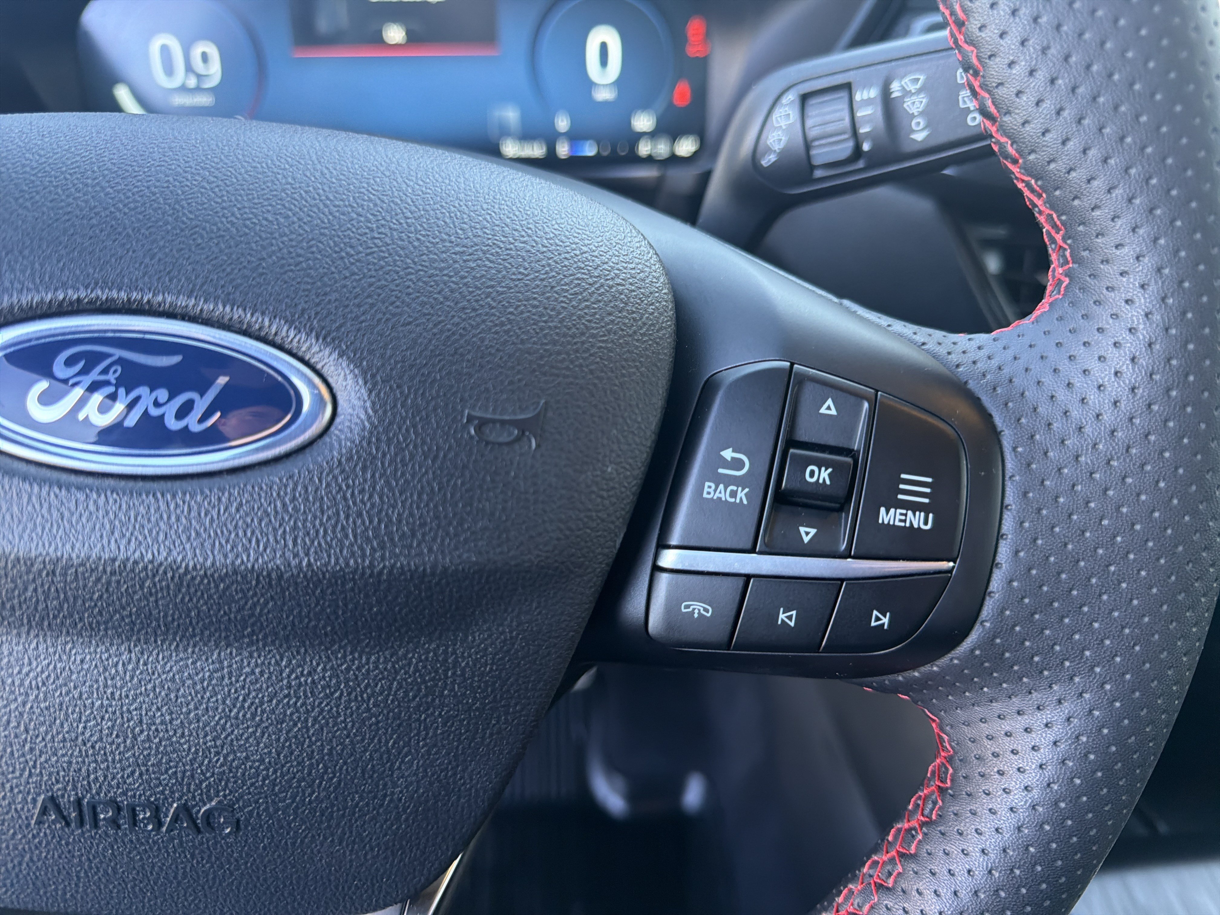 Certified 2023 Ford Escape ST-Line Elite AWD/4WD image 36