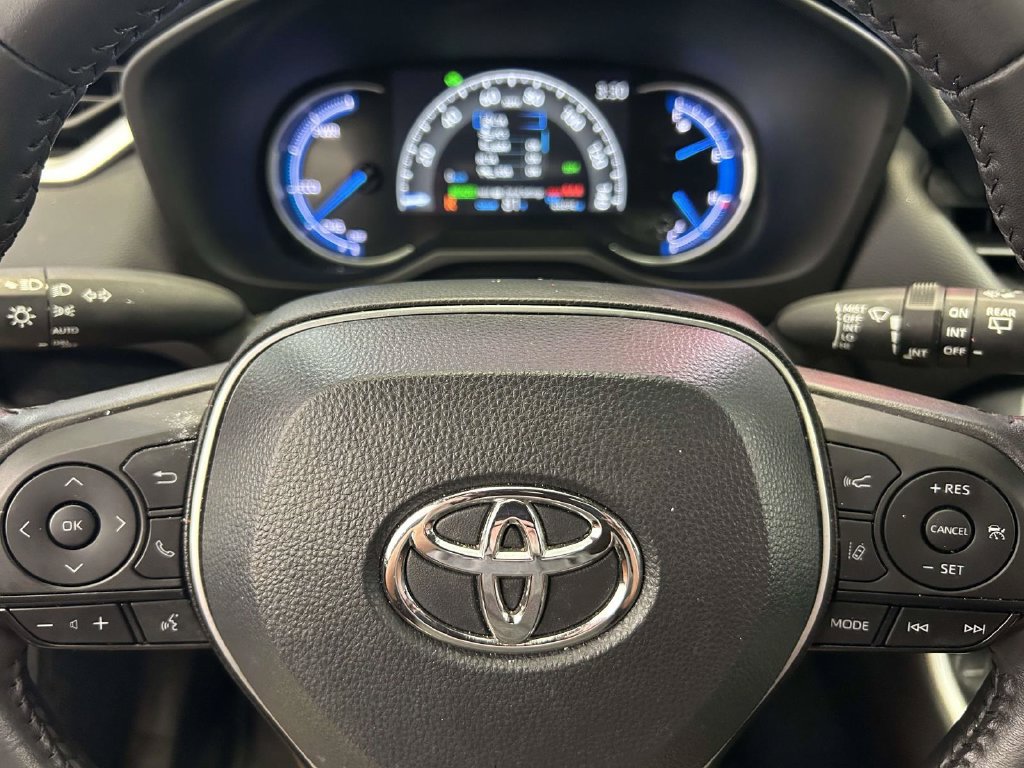 Used 2024 Toyota RAV4 XSE AWD/4WD image 28