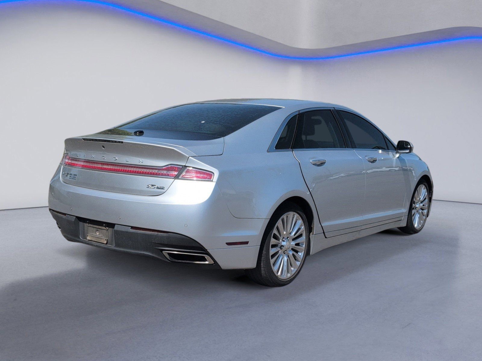 Used 2013 Lincoln MKZ AWD image 3