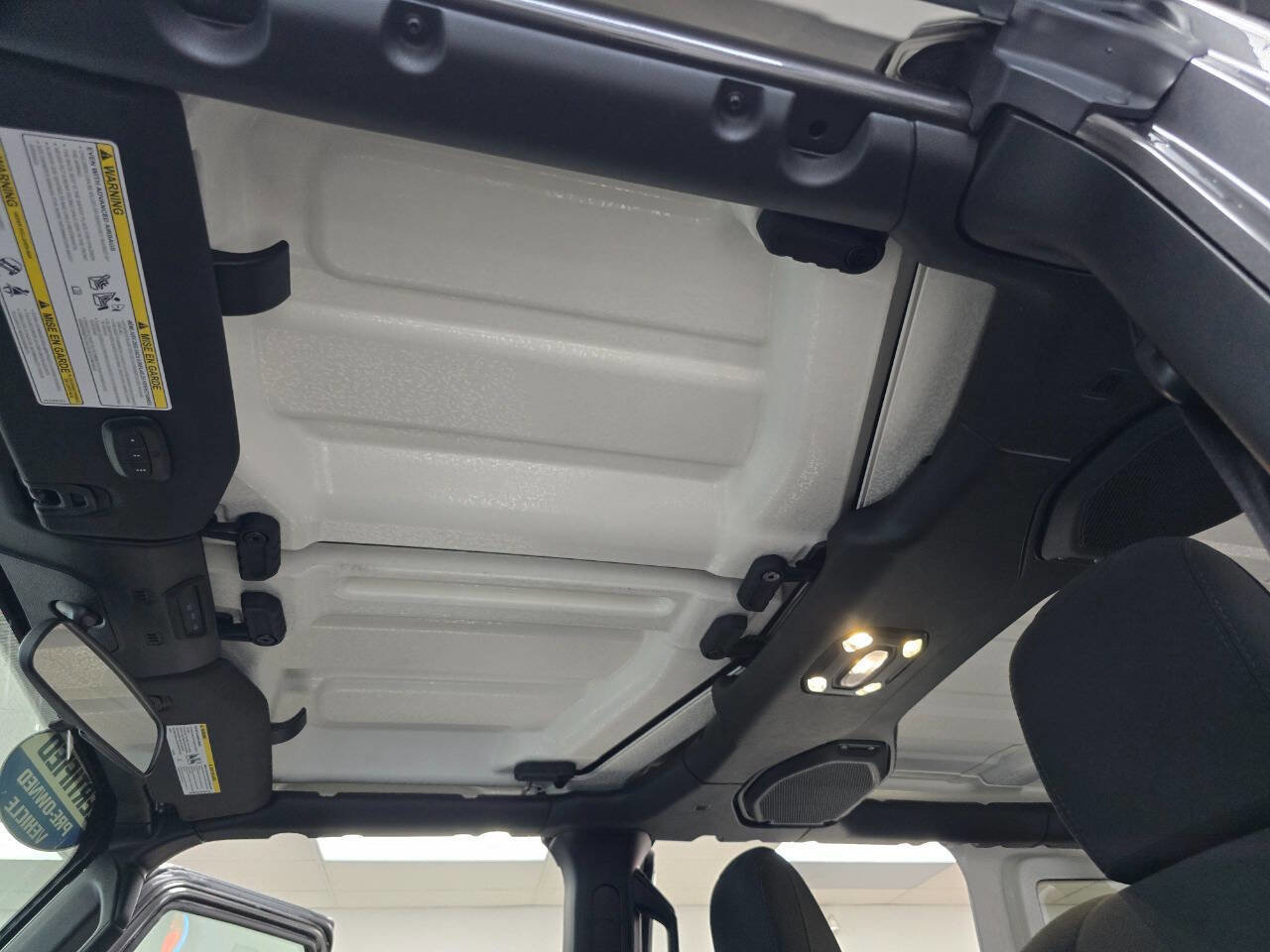 Used 2022 Jeep Wrangler Unlimited Sport image 36