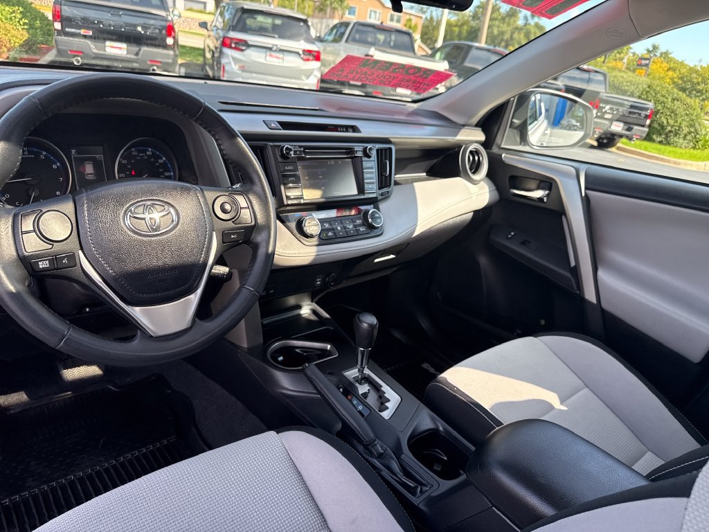 Used 2017 Toyota RAV4 XLE w/ Plus Extra Value Package AWD/4WD image 24