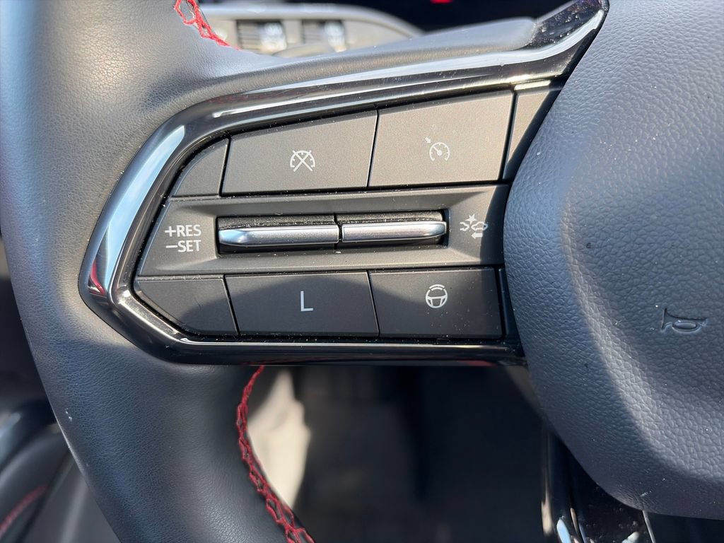 Used 2024 Chevrolet Traverse RS w/ LPO, Floor Liner Package FWD image 13